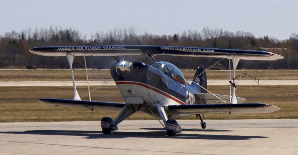 Landing BLIND at 100 MPH! - zero forward vis - Pitts S2B - Flight Training VLOG - taxi
